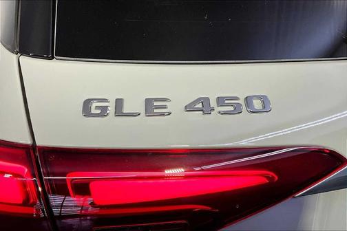 2026 Mercedes-Benz GLE 450 4MATIC