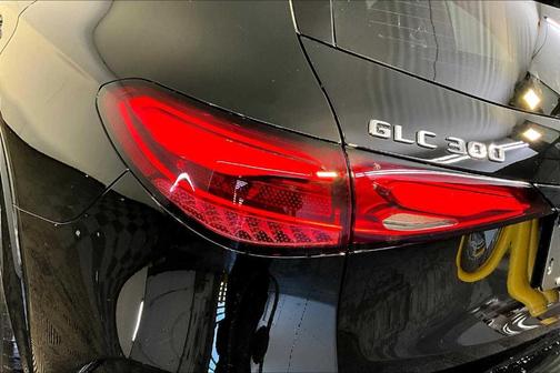 2025 Mercedes-Benz GLC 300 Base 4MATIC