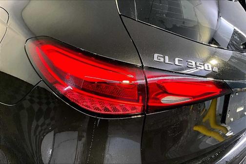 2025 Mercedes-Benz GLC 350e Base 4MATIC