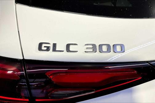 2026 Mercedes-Benz GLC 300 Base 4MATIC