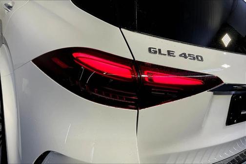 2026 Mercedes-Benz GLE 450 4MATIC