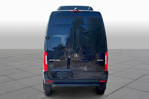 2024 Mercedes-Benz Sprinter 2500 144 WB Standard Roof Passenger