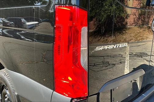 2024 Mercedes-Benz Sprinter 2500 144 WB Standard Roof Passenger