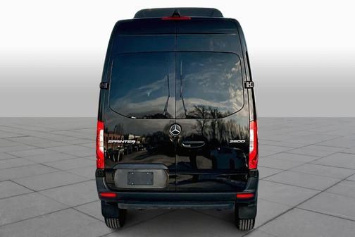 2024 Mercedes-Benz Sprinter 2500 144 WB Standard Roof Passenger