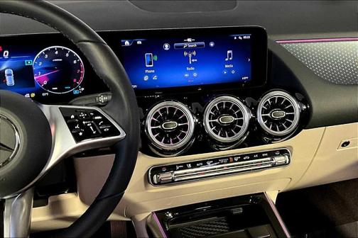 2025 Mercedes-Benz GLA 250 Base 4MATIC
