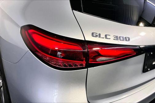 2026 Mercedes-Benz GLC 300 Base 4MATIC