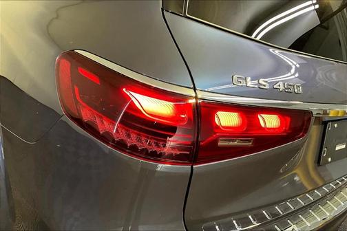 2026 Mercedes-Benz GLS 450