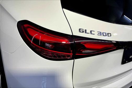 2025 Mercedes-Benz GLC 300 Base 4MATIC