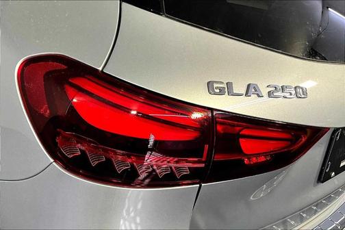 2026 Mercedes-Benz GLA 250 Base 4MATIC