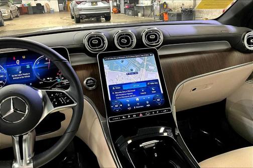 2025 Mercedes-Benz GLC 350e Base 4MATIC