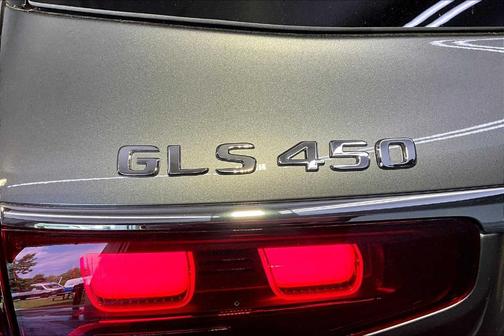 2025 Mercedes-Benz GLS 450 4MATIC
