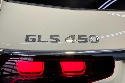2026 Mercedes-Benz GLS 450 