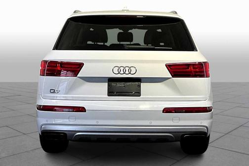 2019 Audi Q7 55 Premium Plus