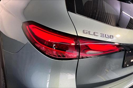 2026 Mercedes-Benz GLC 300 Base 4MATIC