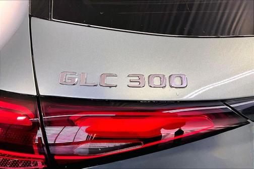 2026 Mercedes-Benz GLC 300 Base 4MATIC