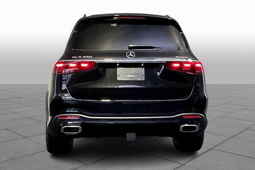 2026 Mercedes-Benz GLS 450 