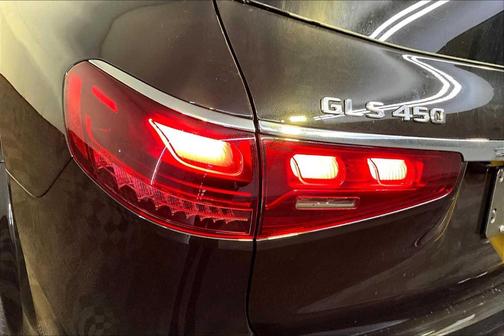 2026 Mercedes-Benz GLS 450 