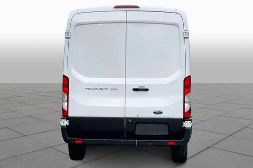 2016 Ford Transit-250 130 WB Medium Roof Cargo