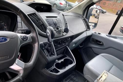 2016 Ford Transit-250 130 WB Medium Roof Cargo