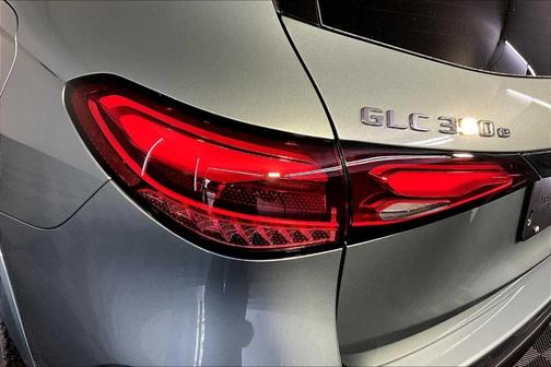 2025 Mercedes-Benz GLC 350e Base 4MATIC