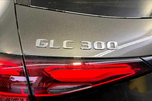 2026 Mercedes-Benz GLC 300 Base 4MATIC