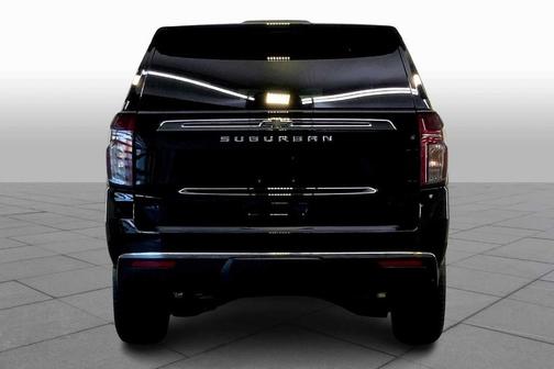 2023 Chevrolet Suburban LS