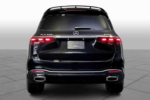 2026 Mercedes-Benz GLS 450 