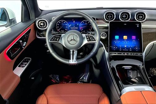 2025 Mercedes-Benz GLC 300 Base 4MATIC