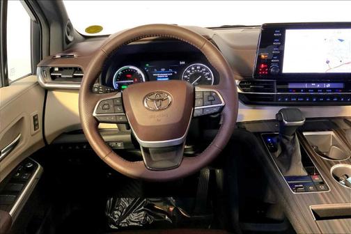 2021 Toyota Sienna L