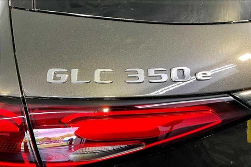 2025 Mercedes-Benz GLC 350e Base 4MATIC