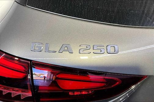 2026 Mercedes-Benz GLA 250 Base 4MATIC