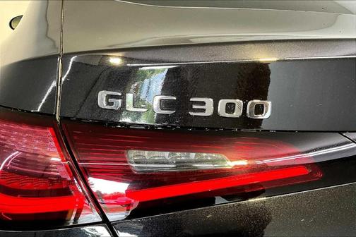 2026 Mercedes-Benz GLC 300 Base 4MATIC
