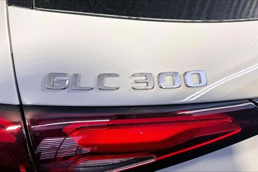 2026 Mercedes-Benz GLC 300 Base 4MATIC