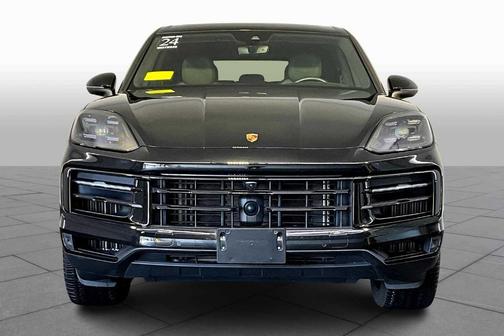 2024 Porsche Cayenne Base