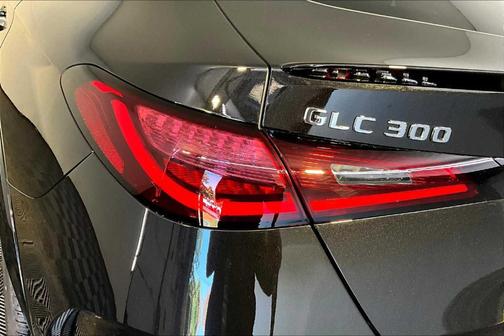 2026 Mercedes-Benz GLC 300 Base 4MATIC