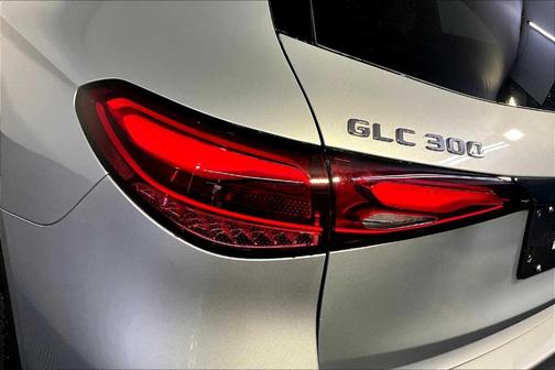 2026 Mercedes-Benz GLC 300 Base 4MATIC