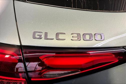 2026 Mercedes-Benz GLC 300 Base 4MATIC