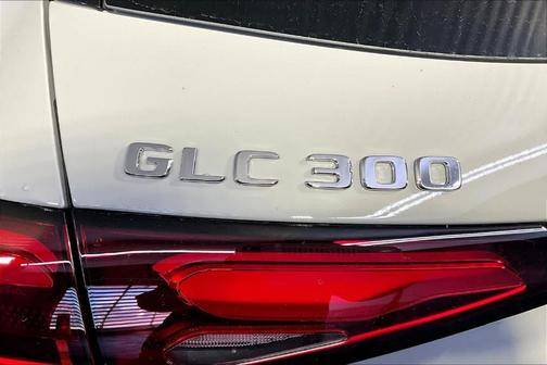2026 Mercedes-Benz GLC 300 Base 4MATIC