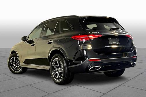 2026 Mercedes-Benz GLC 350e 