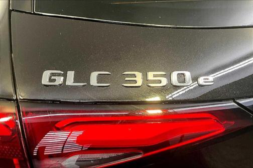 2026 Mercedes-Benz GLC 350e 