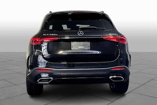 2026 Mercedes-Benz GLC 350e 