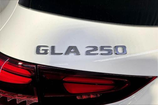 2026 Mercedes-Benz GLA 250 Base 4MATIC
