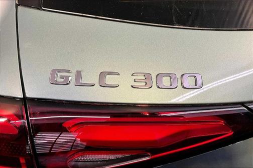 2026 Mercedes-Benz GLC 300 Base 4MATIC
