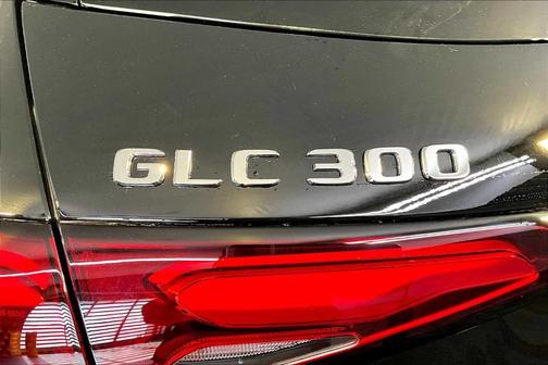2025 Mercedes-Benz GLC 300 Base 4MATIC