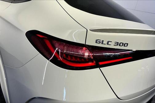 2026 Mercedes-Benz GLC 300 Base 4MATIC