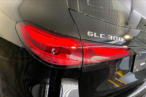 2026 Mercedes-Benz GLC 300 Base 4MATIC