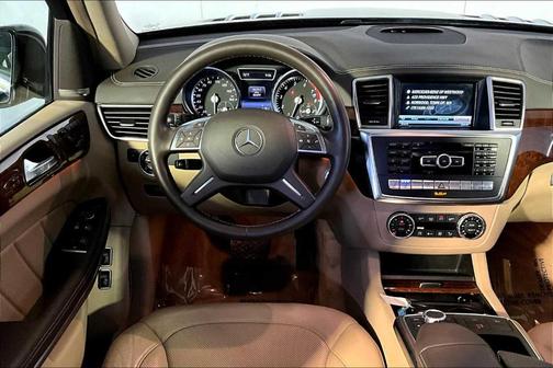 2015 Mercedes-Benz GL-Class GL 550 4MATIC
