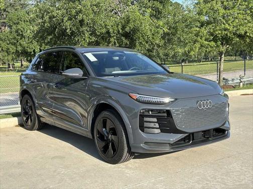2025 Audi Q6 e-tron Premium Plus quattro