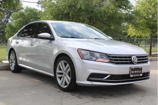 2019 Volkswagen Passat 2.0T Wolfsburg Edition