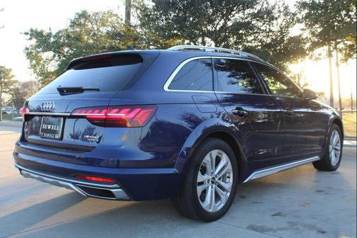 2022 Audi A4 allroad Prestige 45 TFSI quattro S tronic